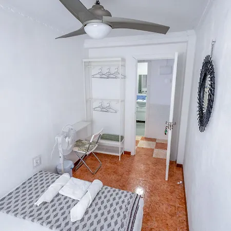 A 7 Mins Centro Turistico Homestay Torremolinos